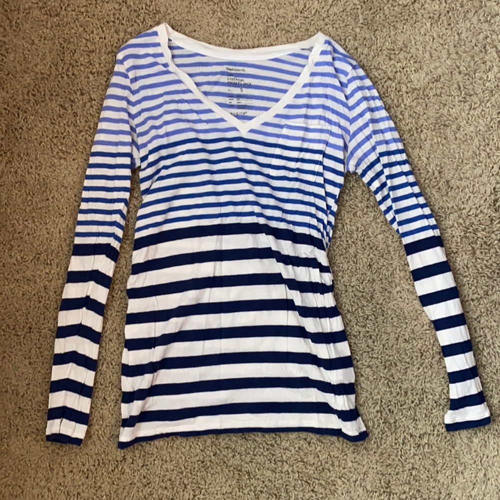 Long sleeve lightweight maternity T